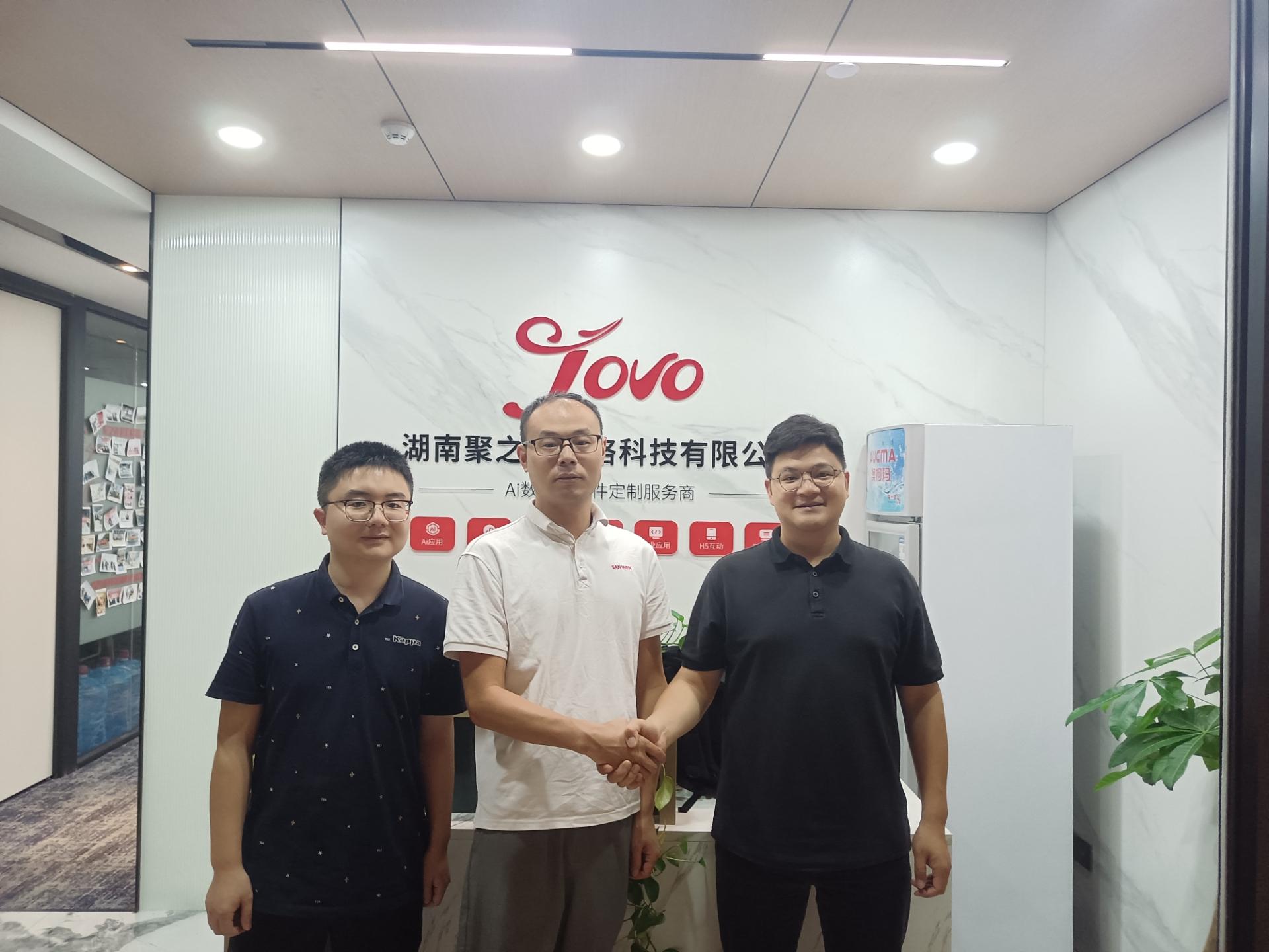 聚之唯與三文教育強(qiáng)強(qiáng)聯(lián)手，定制開發(fā)AI智能編程評估系統(tǒng)，助力編程學(xué)習(xí)新體驗(yàn)